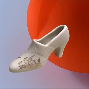 Vintage Elegant White Ceramic Heeled Miniature Shoe Figurine